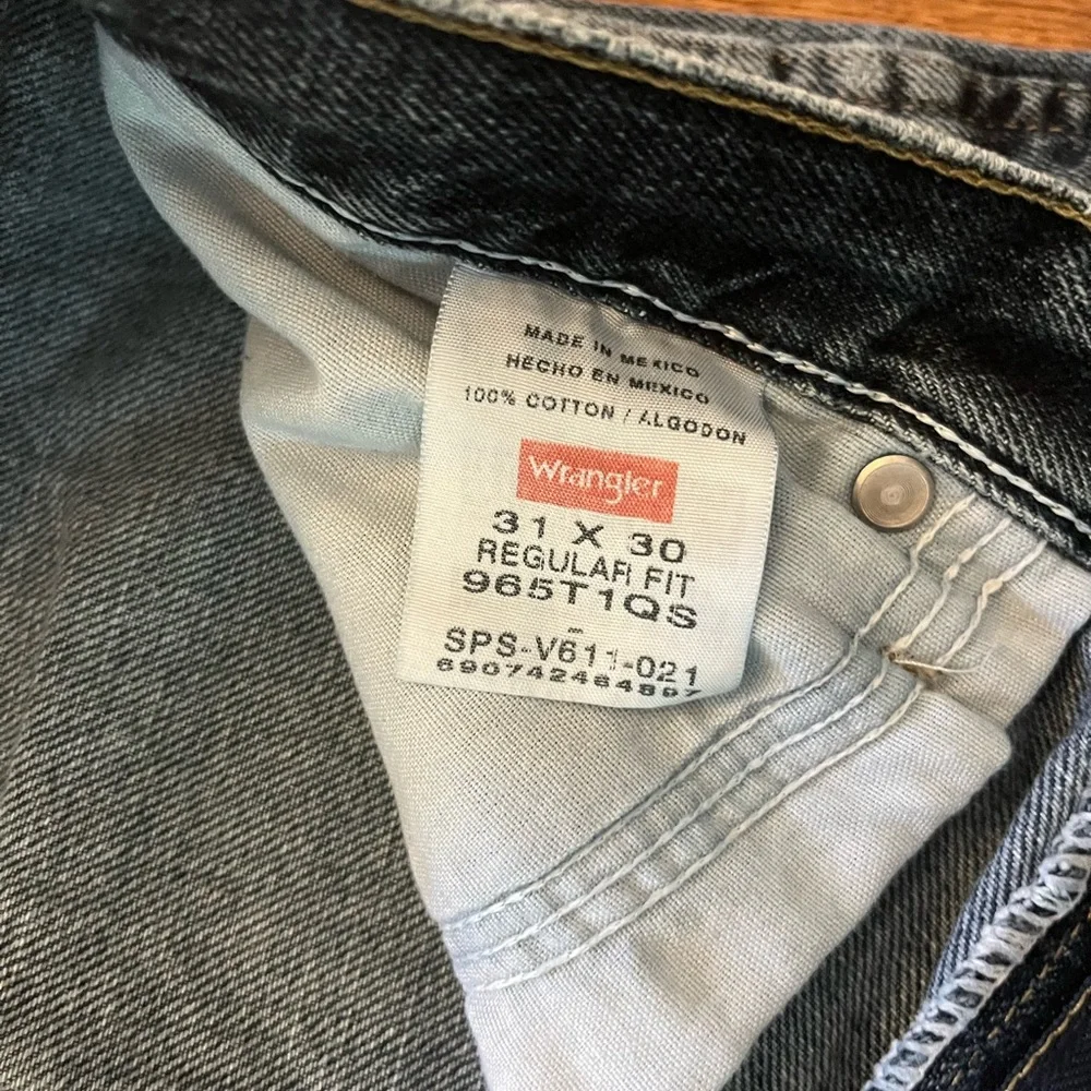 Wrangler Jeans 31x30 - Picture 2 of 5